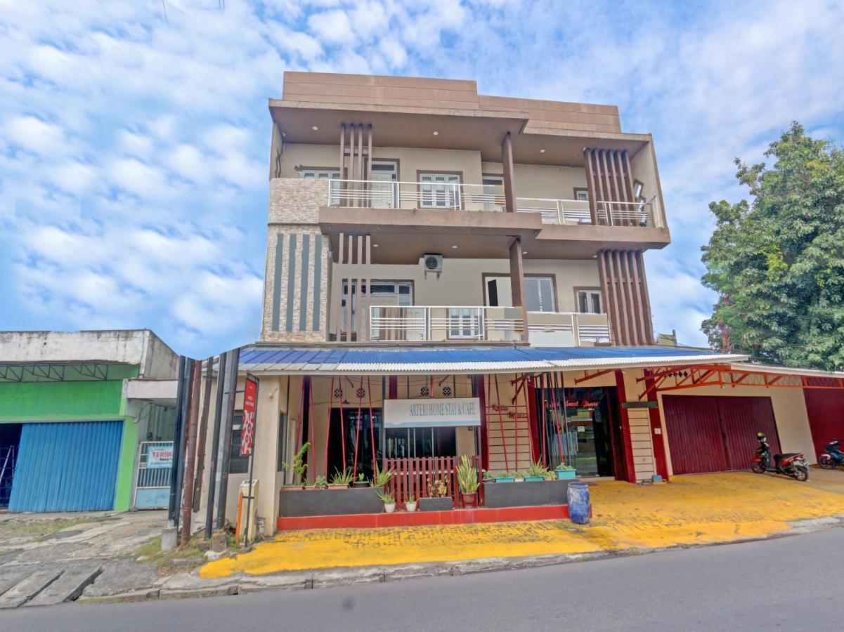 סמאראנג Oyo 90553 Arteri Guest House מראה חיצוני תמונה